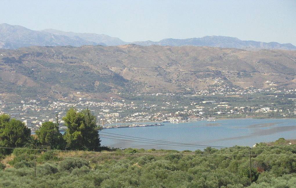 Gulf of Souda. NATO naval base on the island of Crete Schnapps/CC0 1.0/Wikipedia Commons